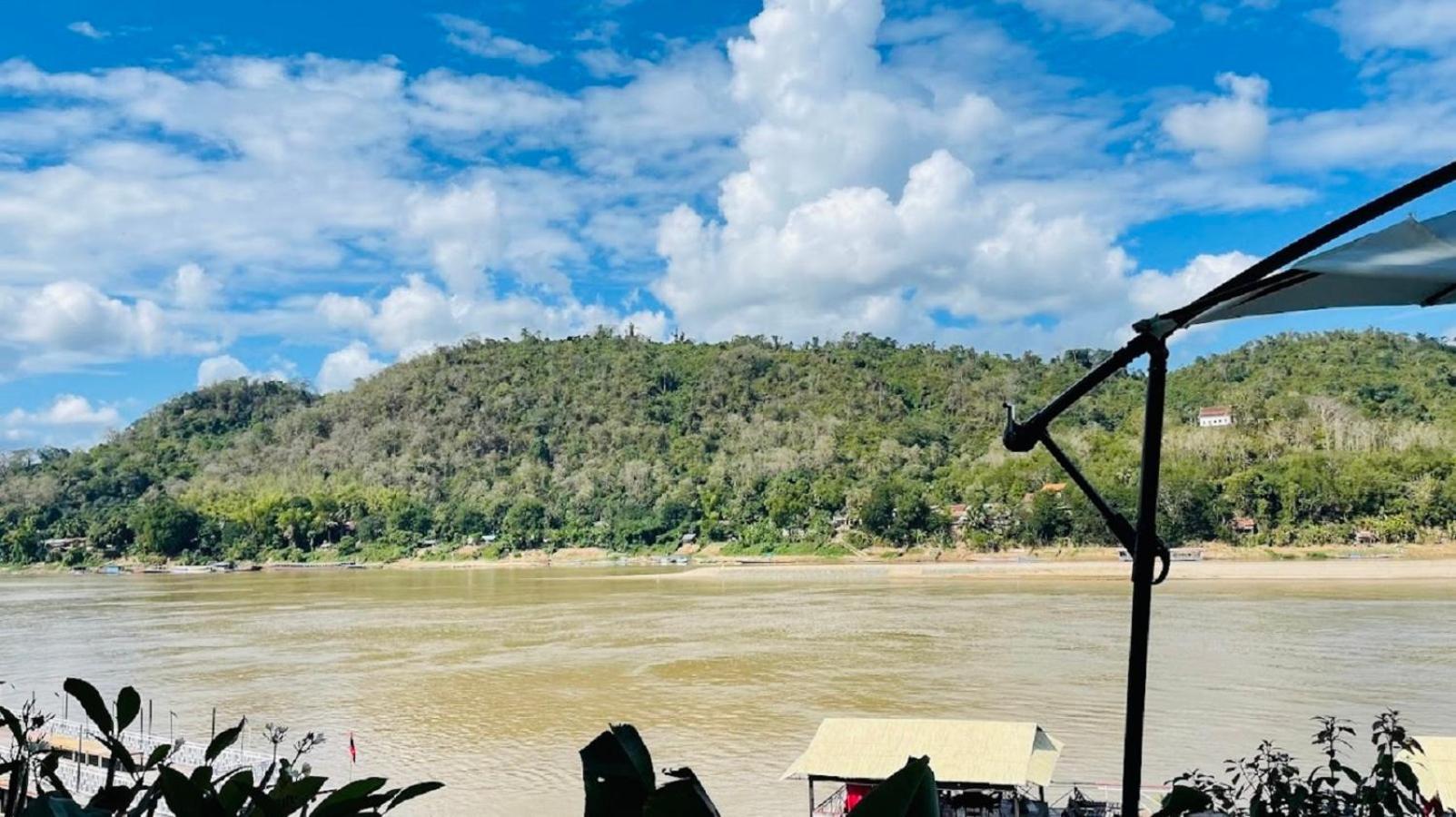 לואנג פרבאנג Villa Phonethip Mekong Riverside מראה חיצוני תמונה