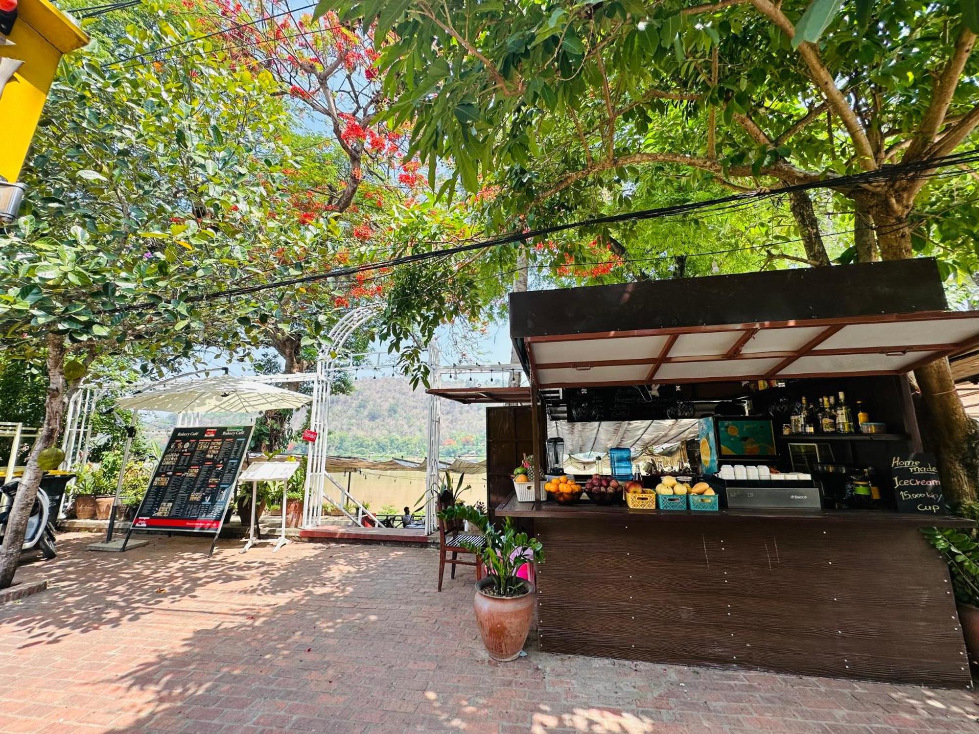 לואנג פרבאנג Villa Phonethip Mekong Riverside מראה חיצוני תמונה
